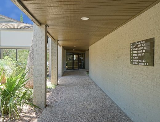 Rhodes Kerry MD